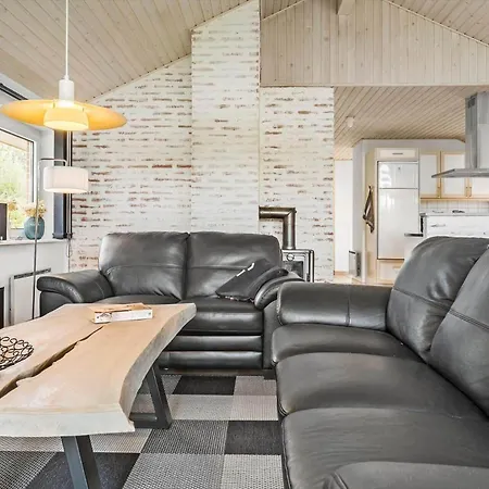 40812-ulfborg-helmklit-214 * Fjand Gårde